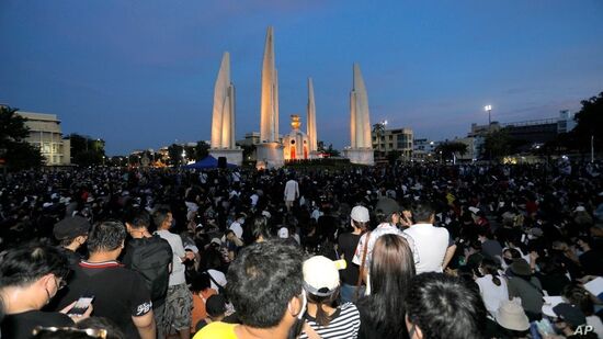 монумент Демократии Бангкок